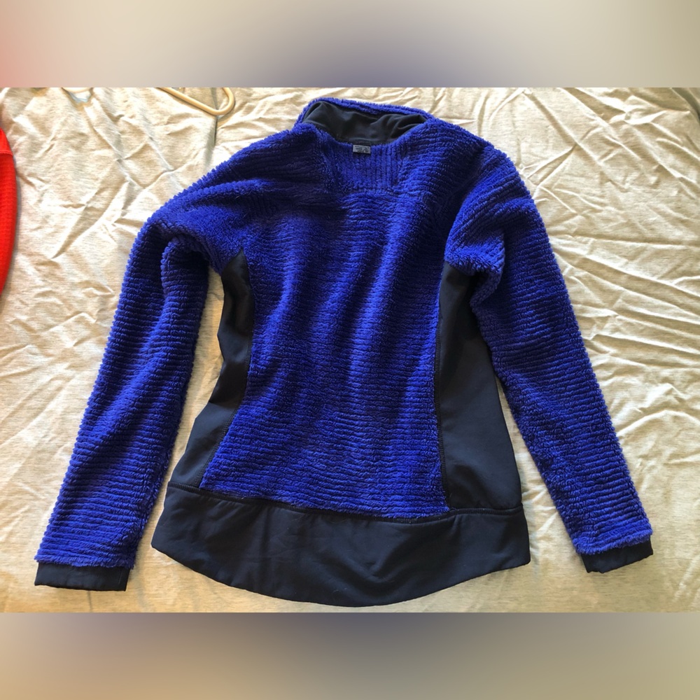 Mountain Hardwear pullover fluffy fleece - Picture 2 of 6